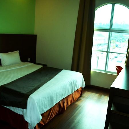 Lintas Plaza Hotel Kota Kinabalu Kültér fotó